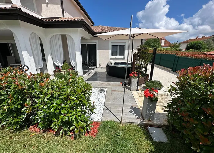 Villa Zonta Apartment Maremi With Private Jacuzzi