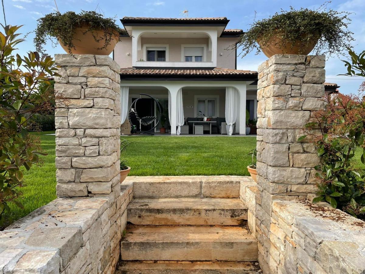 Zonta Maremi With Private Jacuzzi Apartment Buje