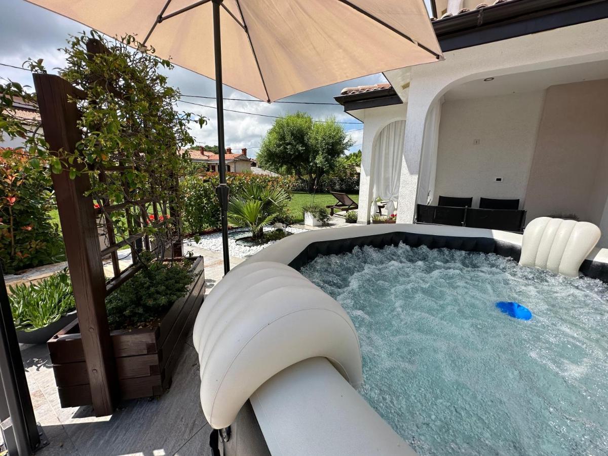 Zonta Maremi With Private Jacuzzi *